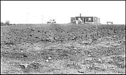 1932 photo 
of homestead 92 kb